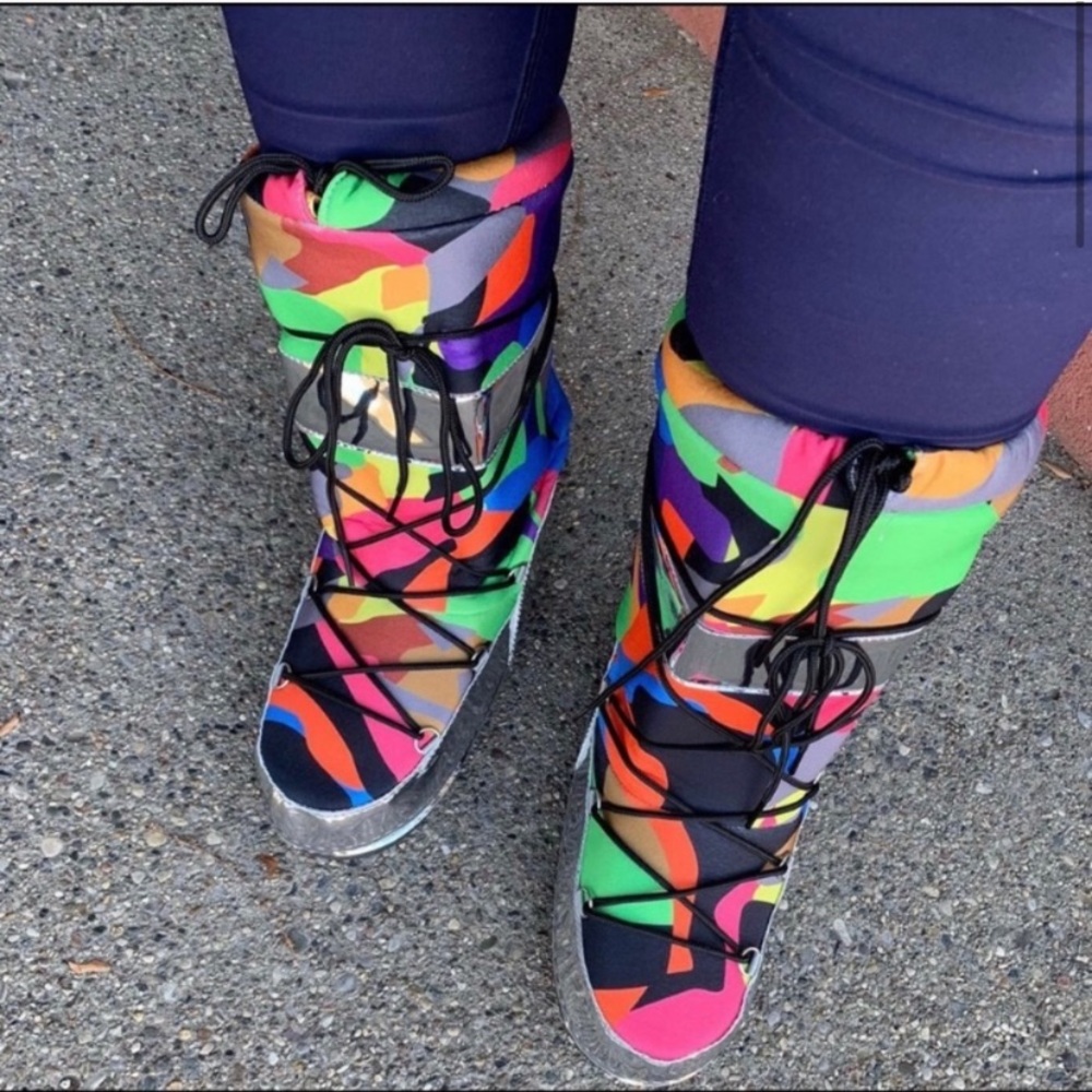 Limited Color burst moon boots Rainbow Camo 🌈